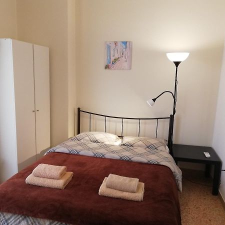 Sfiggos 54 Guest House Афины Экстерьер фото